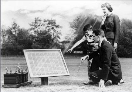 demonstration of the first solar panel